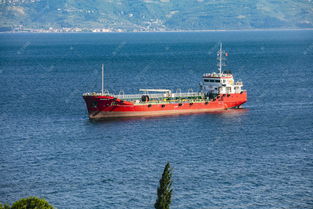 海上紅色游輪高清攝影大圖賞析與航空國際貨運代理的現(xiàn)代物流圖景